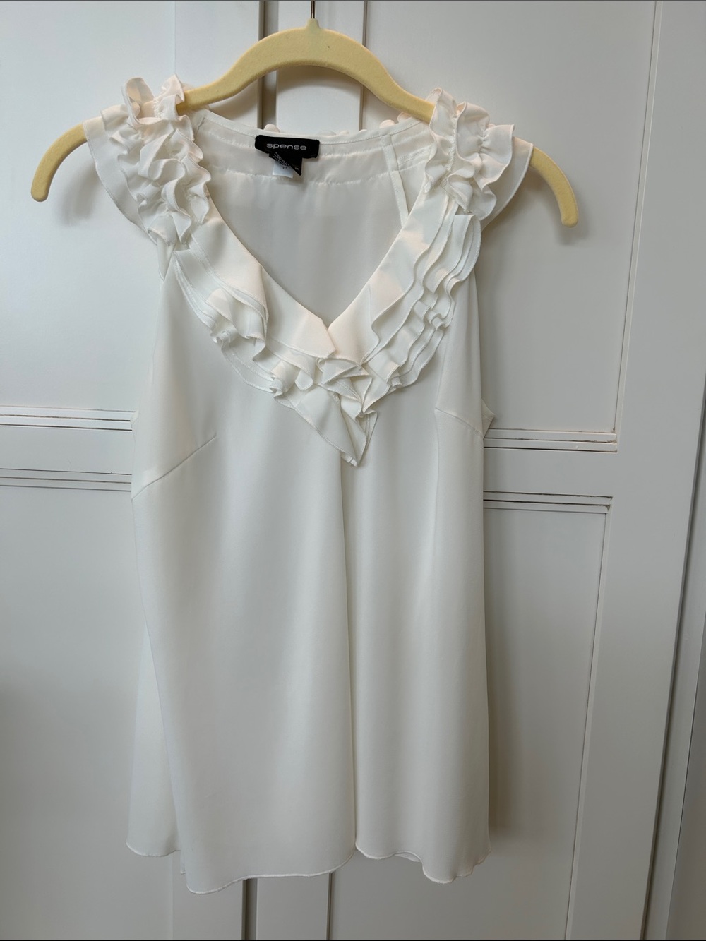 Spense Ivory Ruffle V-Neck top